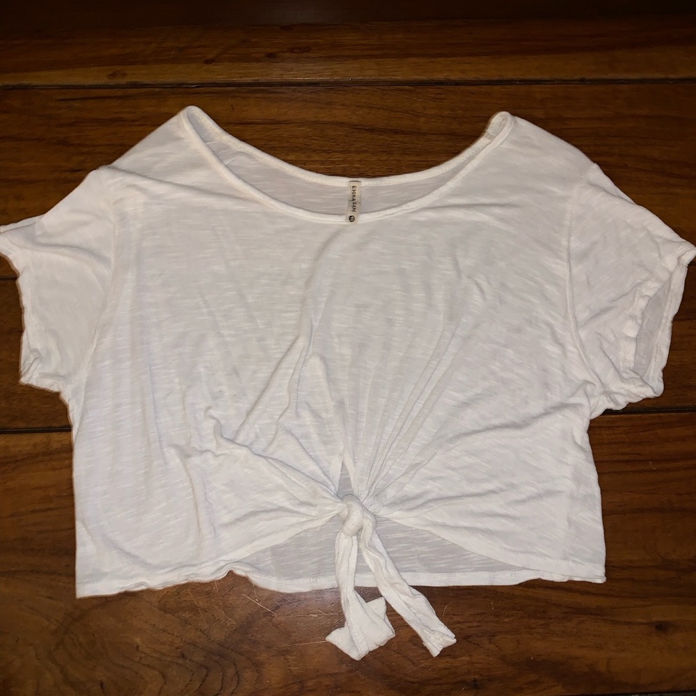 LF Emma & Sam Crop Top